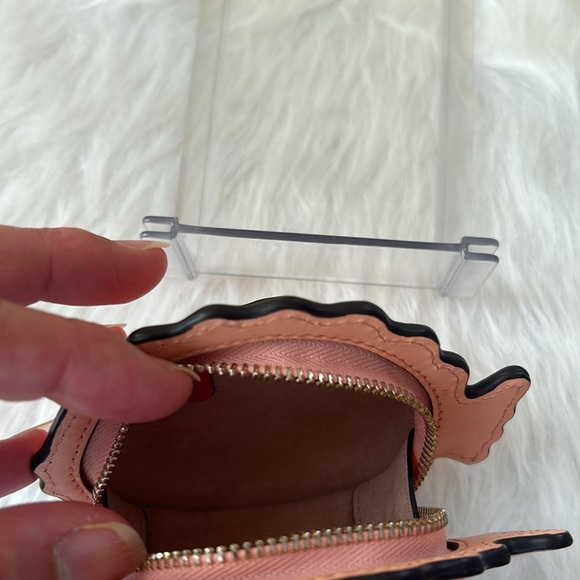 Kate Spade puffy coin purse fish bag charm key fob, GUC, HOST PICK🎉 - Picture 8 of 9